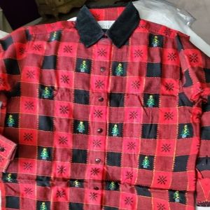 Casey & Max Christmas shirt L  cotton